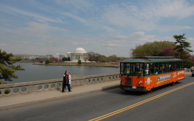 Tour Xe Điện Hop-On Hop-off Phố Cổ Washington DC Có Thuyết Minh Trực Tiếp
